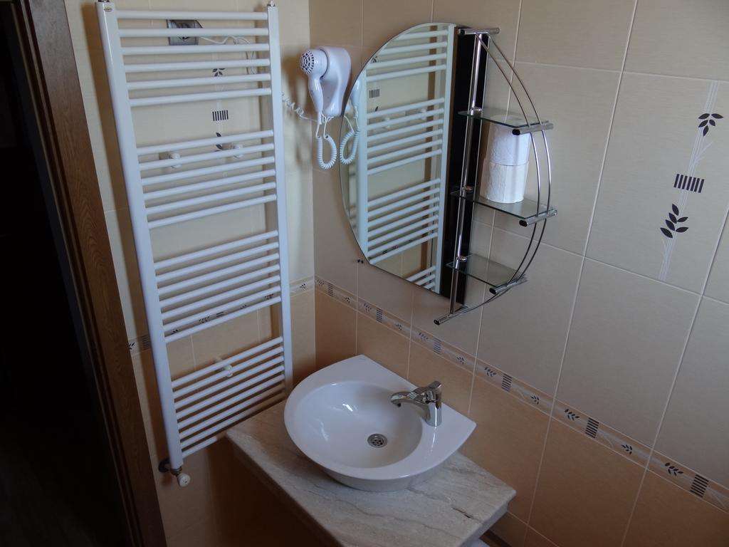 Guestrooms Struma Dolinata Strumyani Esterno foto