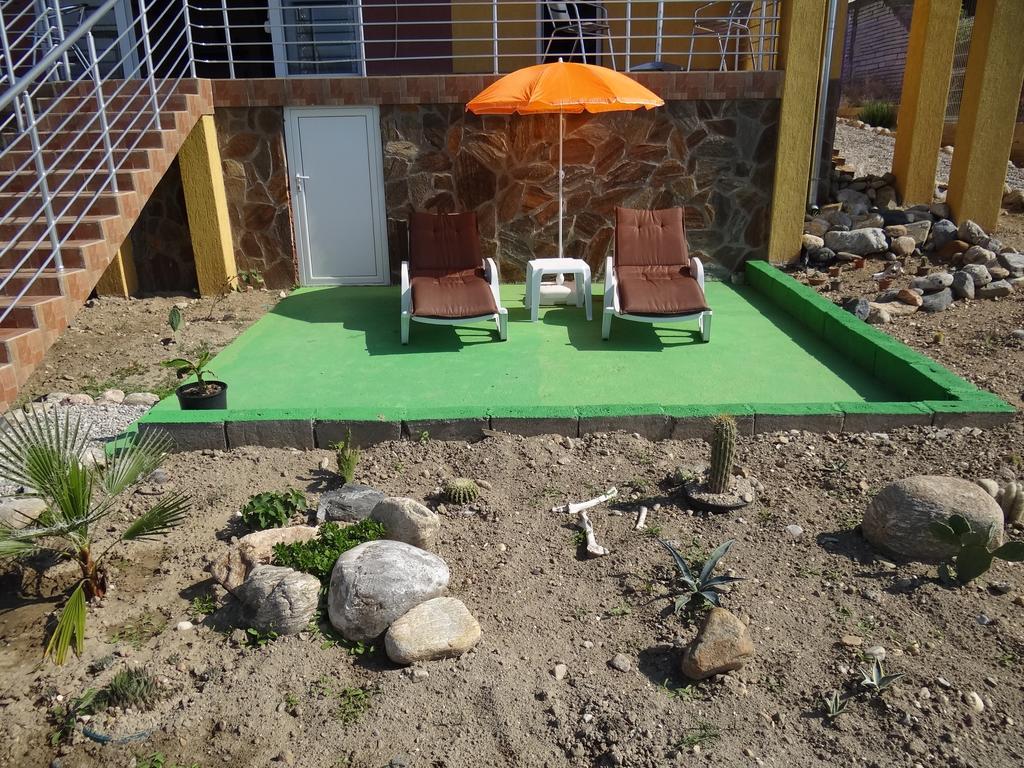Guestrooms Struma Dolinata Strumyani Esterno foto